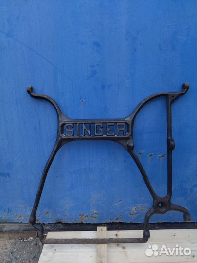 Чугунная креставина (середина)от станины