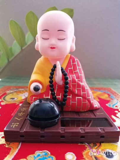 Маятник на солнечной батарее 