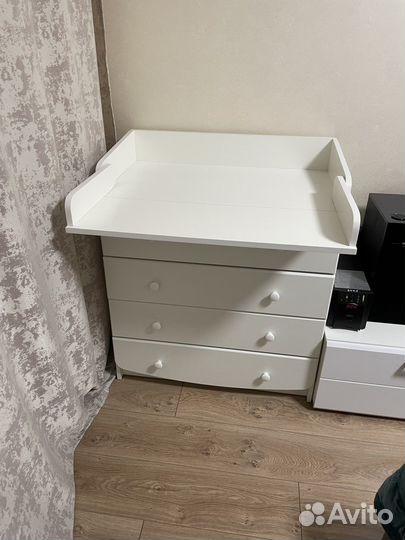 Комод белый