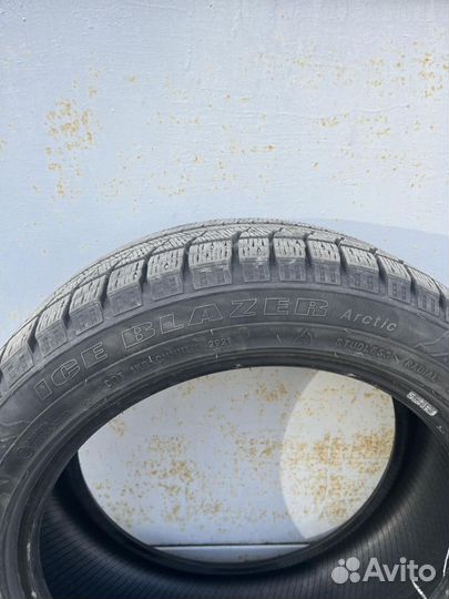 Sailun Ice Blazer Arctic 215/50 R17