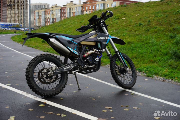 Avantis Enduro 300 pro carb