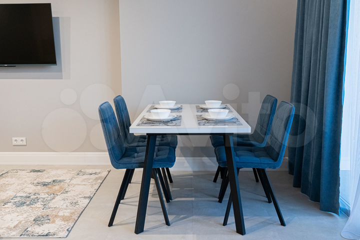 2-к. квартира, 66 м², 2/2 эт.