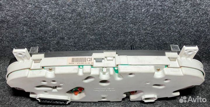 Щиток приборов Hyundai Starex