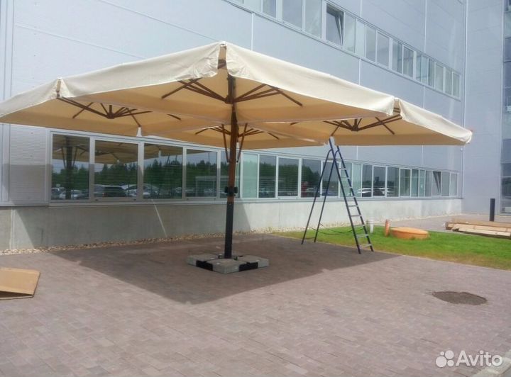 Зонт на центральной опоре для кафе 5х5 м