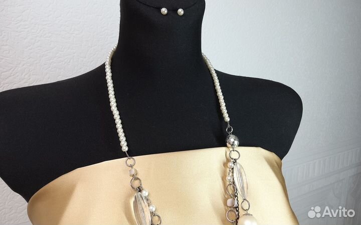 Комплект бижутерии серьги и бусы