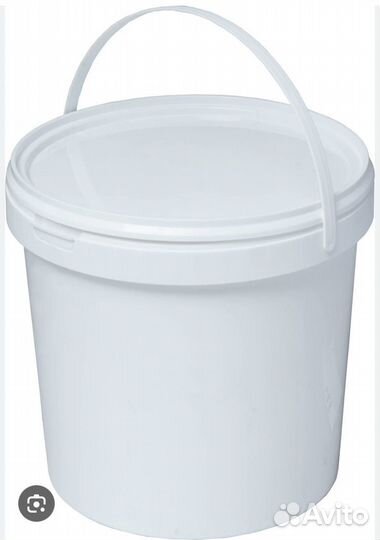 Ведро пластиковое с крышкой