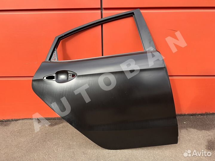 Дверь задняя правая Kia Rio 3 2011-17 седан