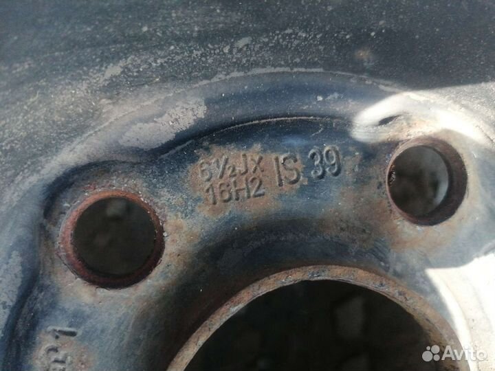 Kumho I'Zen KW22 205/55 R16