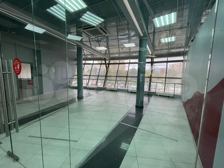 Торговая площадь, 65 м²