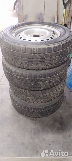 Dunlop SP Winter Ice 01 175/70 R13 82T