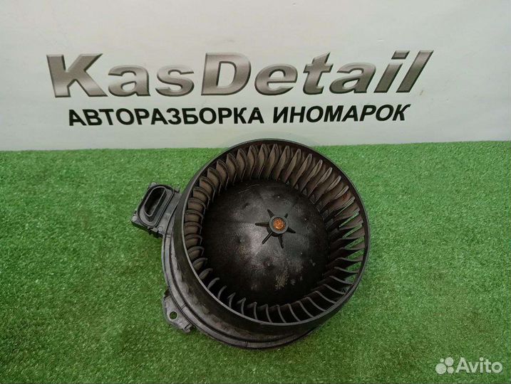 Моторчик печки Suzuki SX4