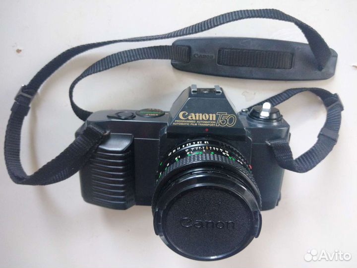 Зеркальный фотоаппарат Canon Т50