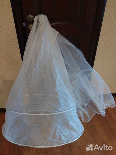 Подъюбники пышные