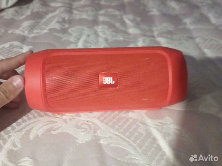 Портативная колонка jbl