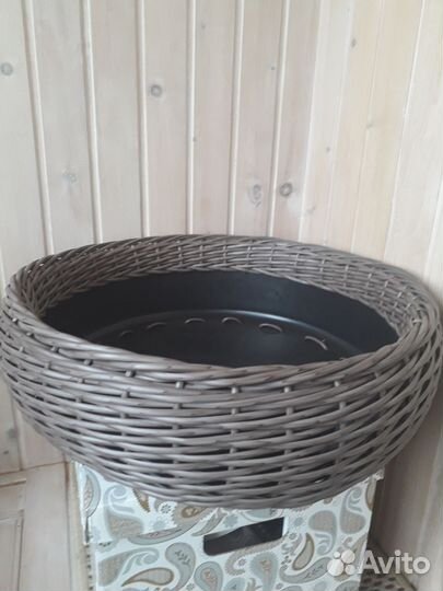 Лежанка для кошек и собак