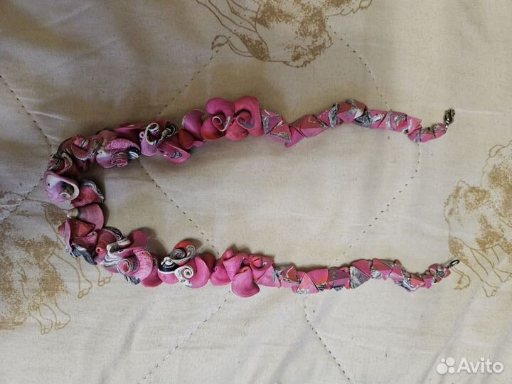 Бусы из дерева