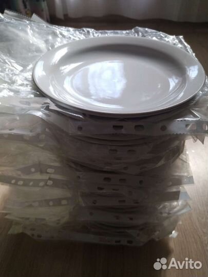 Тарелки диаметр 20 и 30 см Новые СССР