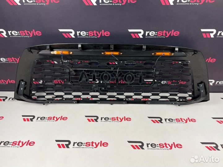 Решетка радиатора Toyota Tundra 2006-2012 V2470