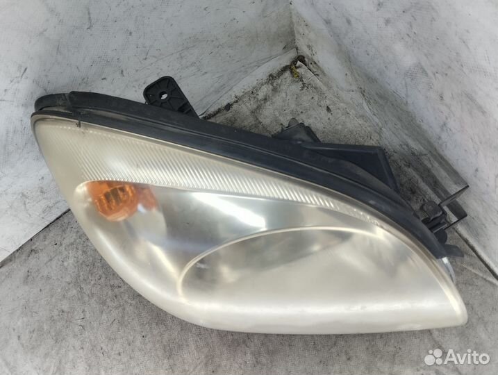 Фара передняя правая Киа спортейдж 2