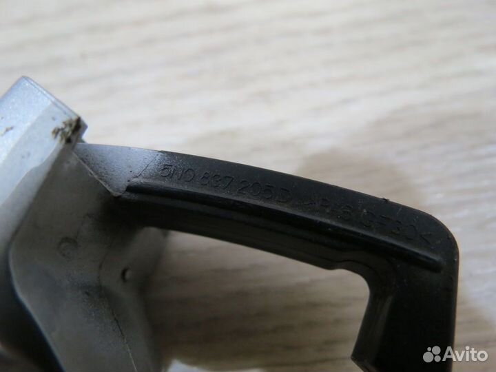 Ручка наружная передняя левая Volkswagen Tiguan