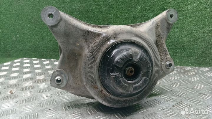 Стойка Audi A4 Левая Передняя