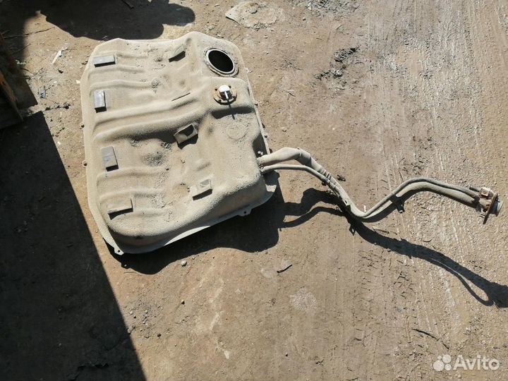 Бак топливный/бензобак Hyundai Sonata 6 YF 2010