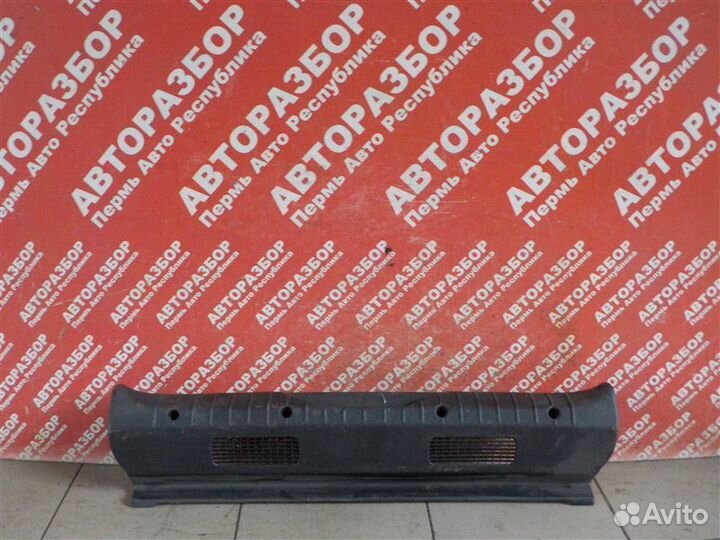 Накладка замка багажника LADA Granta 21127 2018