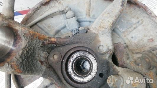 Ступица передняя правая volkswagen golf 5 (JDN37N9