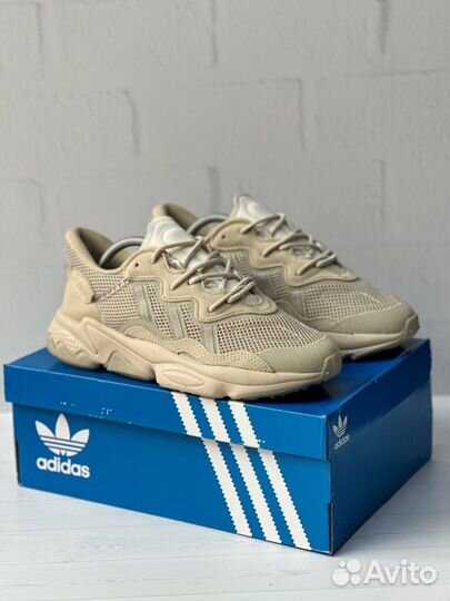 Кроссовки Adidas Ozweego