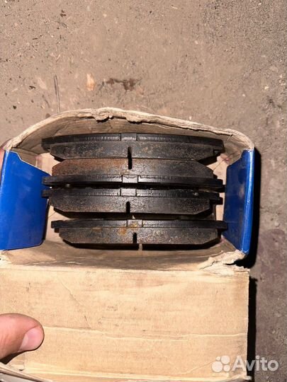 Тормозные колодки передние Mando Тормозные колодки