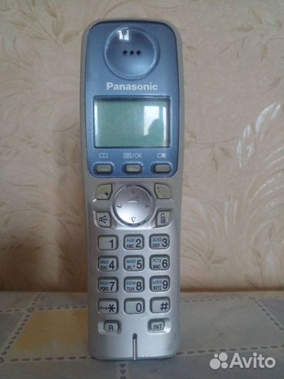 Городской телефон Panasonic KX-TG7225RU