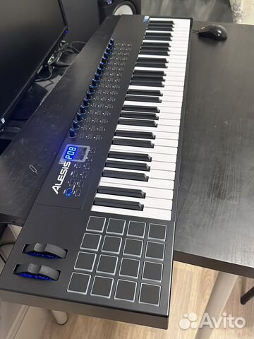 Alesis vi61