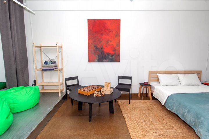 2-к. квартира, 60 м², 1/9 эт.