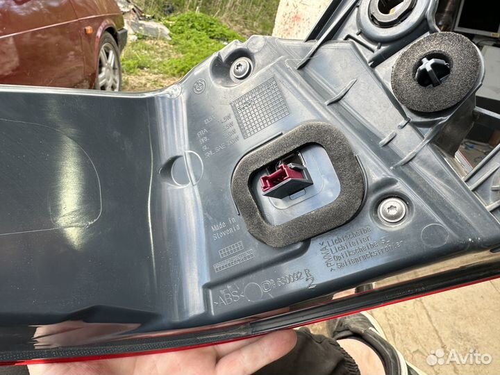 Задний правый фонарь BMW G30