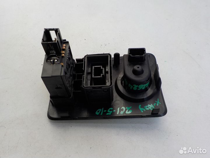 Кнопка LADA X-Ray 2016