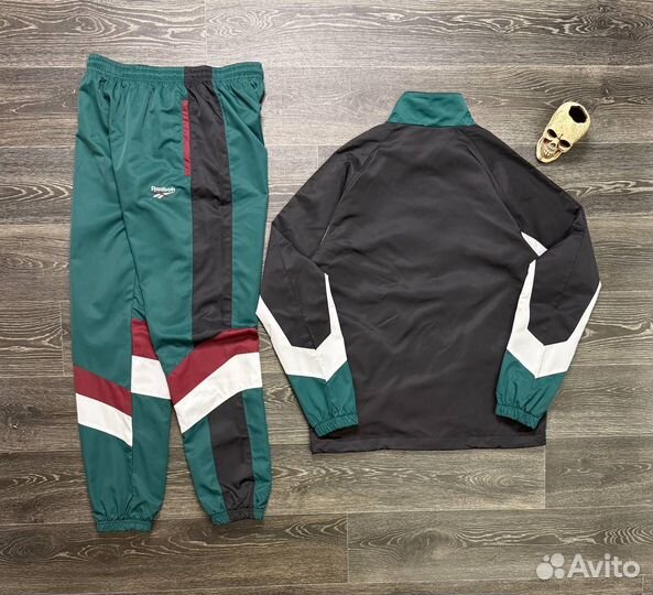 Спортивный костюм reebok