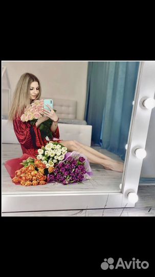 Гримерное зеркало с подсветкой