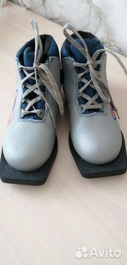 Лыжные ботинки