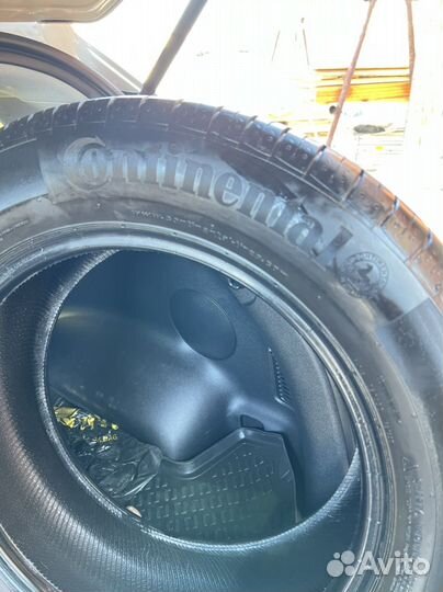 Continental ContiPremierContact 225/60 R17 99V