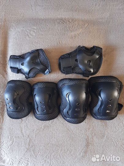 Велозащита новая размер S,от 4 лет