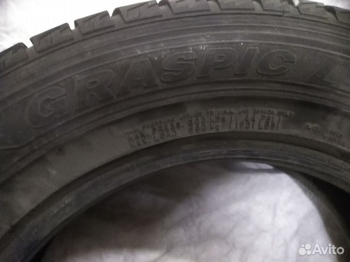 Dunlop Graspic DS2 215/60 R16 90Q