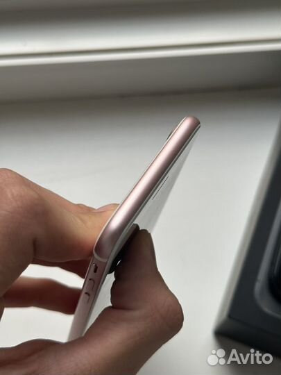 Телефон iPhone 7 32 gb