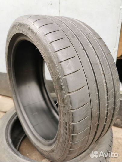 Michelin Pilot Super Sport 245/40 R18 97Y