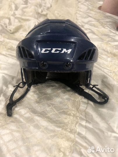 Хоккейный шлем