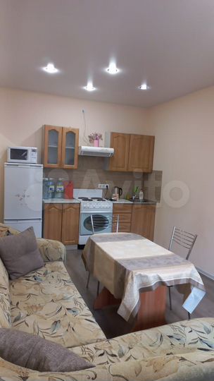 2-к. квартира, 41 м², 3/18 эт.