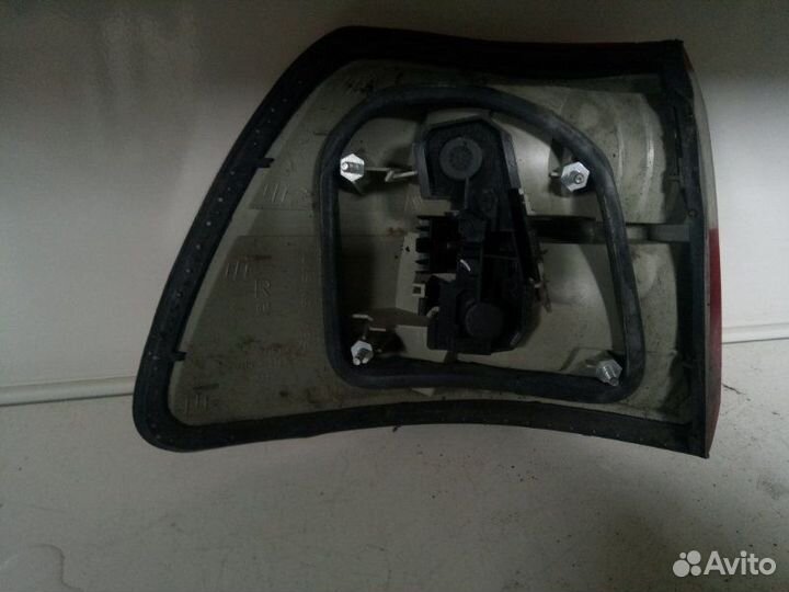 Фонарь задний правый Opel Omega B седан 2002