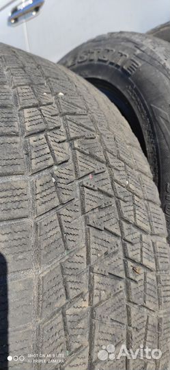 Bridgestone Blizzak DM-V1 215/60 R17 96R