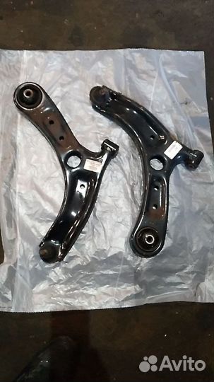 Рычаг передний левый/правый. Hyundai Solaris