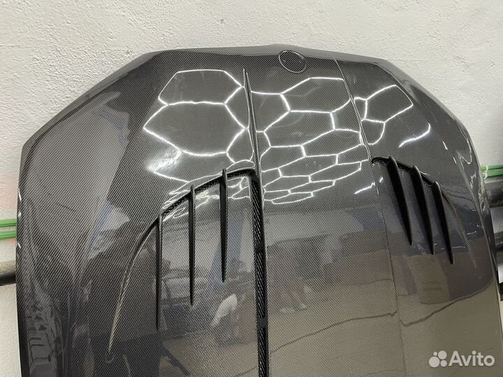 Капот BMW G30 карбон