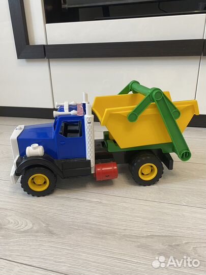 Грузовик - мусоровоз
